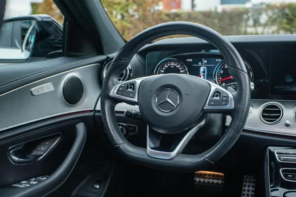 كازينو كوين فيغاس تطبيق أندرويد/آي أو إس